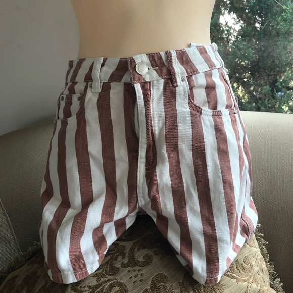 High waisted striped denim shorts - Picture 2 of 7